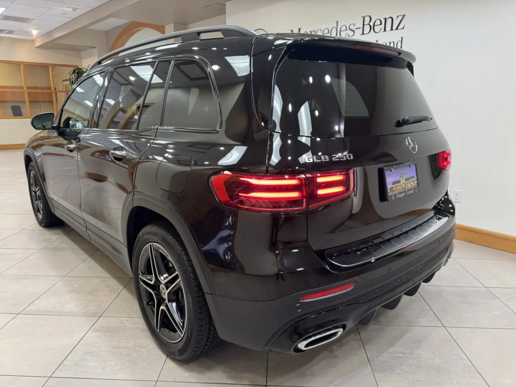 2024 Mercedes-Benz GLB 250