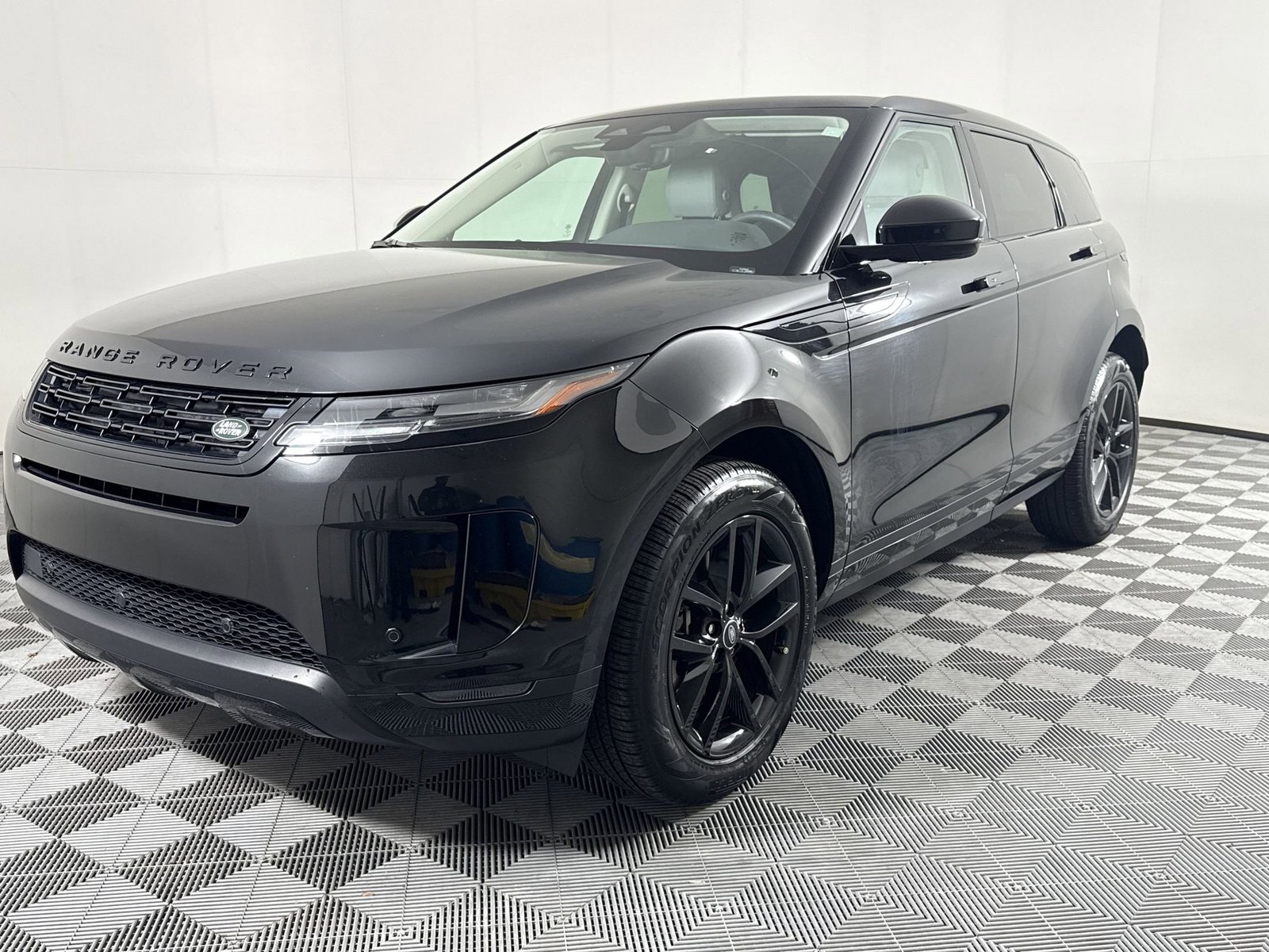 2024 Land Rover Range Rover Evoque
